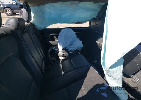 2019 Ram 1500 Laramie 4X4 5'7 Box из США, поврежденный, VIN 1C6SRFJT7KN526102